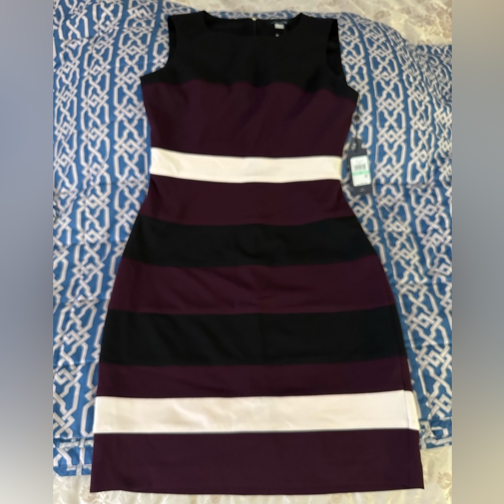 NWT - Tommy Hilfiger Women’s Sleeveless Sheath Dress - Size 8